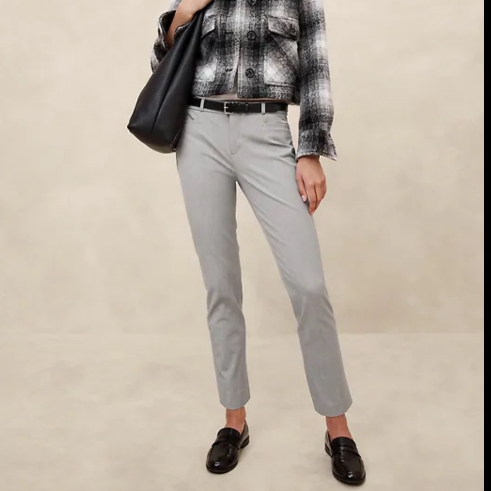 Banana Republic Sloan Curvy Fit flat front crop light gray Pants Sz 20
